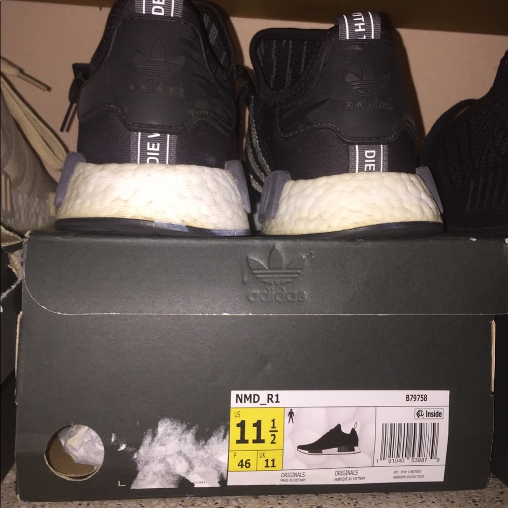 Nmd R1’s size 11.5